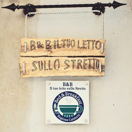 Il Tuo Letto Sullo Stretto Bed & Breakfast Reggio di Calabria Bagian luar foto